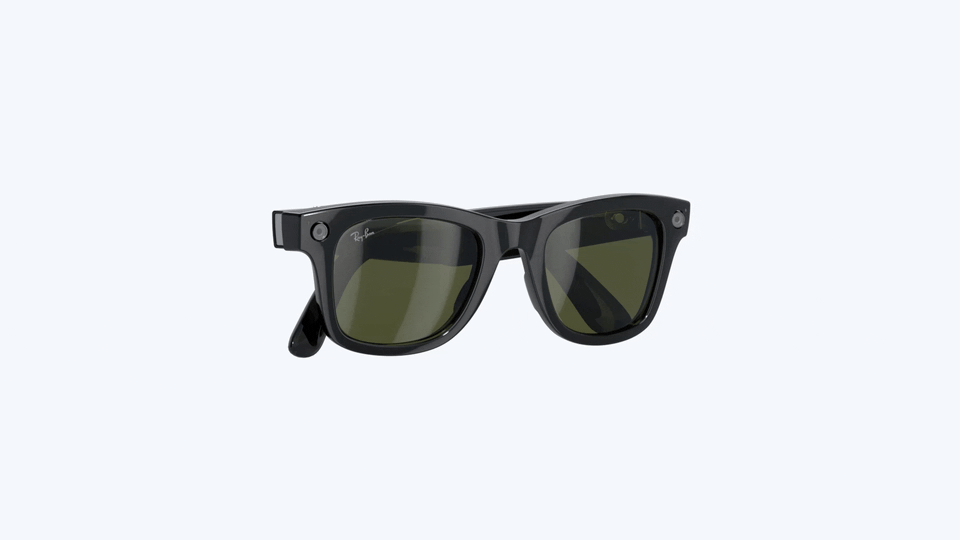 Smart glasses rotating in the SmartSight introduction